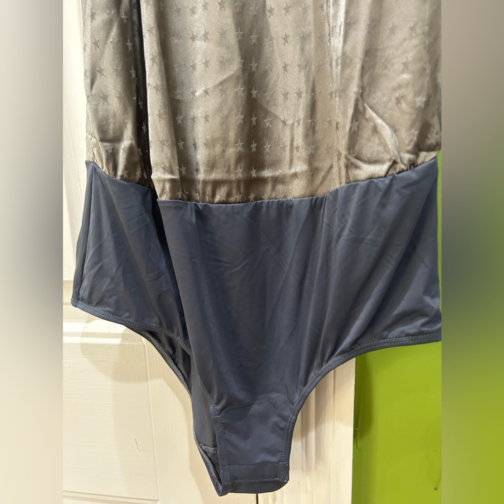 CURRENT AIR
Star Silk Cami Bodysuit In Night NWT excellent condition size XS - Picture 7 of 8